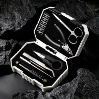 Pro Tool Kit - Thunder Cloud x Coilturd - Werkzeug-SetDieses hochwertige Werkzeug-Set bietet alles, was Sie für den Aufbau, die Wartung und das Wickeln Ihrer Selbstwickelverdampfer benötigen. Ob Anfänger oder erfahrener Selbstwickler – mit diesem umfassenden Toolkit haben Sie stets das passende Werkzeug griffbereit.Alle Werkzeuge werden in einem praktischen und robusten Transportkoffer geliefert, der für Ordnung sorgt und den sicheren Transport ermöglicht.17617Thunder Cloud x EL22,00&nbsp;CHFsmoke-shop.ch22,00&nbsp;CHF
