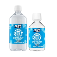 1000 ml (1 Liter) Tribal Base Fresh - 50/50 VGPGDie&nbsp;Tribal Base Fresh von Tribal Force&nbsp;ist eine nikotinfreie Basisflüssigkeit mit Frischeeffekt zum Selbermischen von E-Liquids. Sie eignet sich ideal für Dampfer, die ihre eigenen Liquid-Kreationen herstellen und dabei eine angenehm kühle Note bevorzugen.Die Base kombiniert&nbsp;50 % Propylenglykol (PG) und 50 % pflanzliches Glycerin (VG)&nbsp;und bietet damit ein ausgewogenes Verhältnis zwischen Geschmacksentfaltung und Dampfentwicklung. Der integrierte Frischeeffekt sorgt für eine kühle Grundlage, die sich besonders gut mit fruchtigen Aromen kombinieren lässt.Dank der grosszügigen Verpackungseinheiten von&nbsp;1 Liter&nbsp;eignet sich die Tribal Base Fresh besonders für regelmässiges DIY-Mischen und grössere Liquid-Mengen.17923Tribal Force19,90&nbsp;CHFsmoke-shop.ch19,90&nbsp;CHF