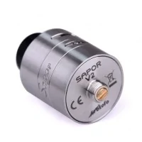 Wotofo Sapor V2 RDA 22 mm - Selbstwickel - TröpflerLieferumfang:1x Wotofo Sapor V2 RDA1x Schraubenzieher1x Ersatzdichtungen1x Ersatzschrauben3x vorgefertigte WicklungTechnische Daten:Velocity DeckTop Airflow ControlSide Airflow ControlDurchmesser: 22mmtiefe Liquidwannerhodiumbeschichteter Kupferkontakt510er Anschluss3463Wotofo 6,60&nbsp;CHFsmoke-shop.ch6,60&nbsp;CHF