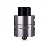 Wotofo Sapor V2 RDA 22 mmLieferumfang:1x Wotofo Sapor V2 RDA1x Schraubenzieher1x Ersatzdichtungen1x Ersatzschrauben3x vorgefertigte WicklungTechnische Daten:Velocity DeckTop Airflow ControlSide Airflow ControlDurchmesser: 22mmtiefe Liquidwannerhodiumbeschichteter Kupferkontakt510er Anschluss3463Wotofo 6,60 CHFsmoke-shop.ch6,60 CHF