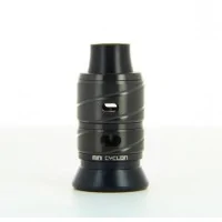 Fumytech Mini Cyclon RDA Selbswickeltank - vers. FarbenLieferumfang:1 x Cyclon RDA 22mm&nbsp; Farbe: Schwarz, Gunmetal oder Silber1 x Cotton Bacon Watte1 x Schraubendreher4 x Ersatzschraube4 x Silikon Ring4 x Fused Clapton Kanthal Coil3544Fumytech16,90&nbsp;CHFsmoke-shop.ch16,90&nbsp;CHF